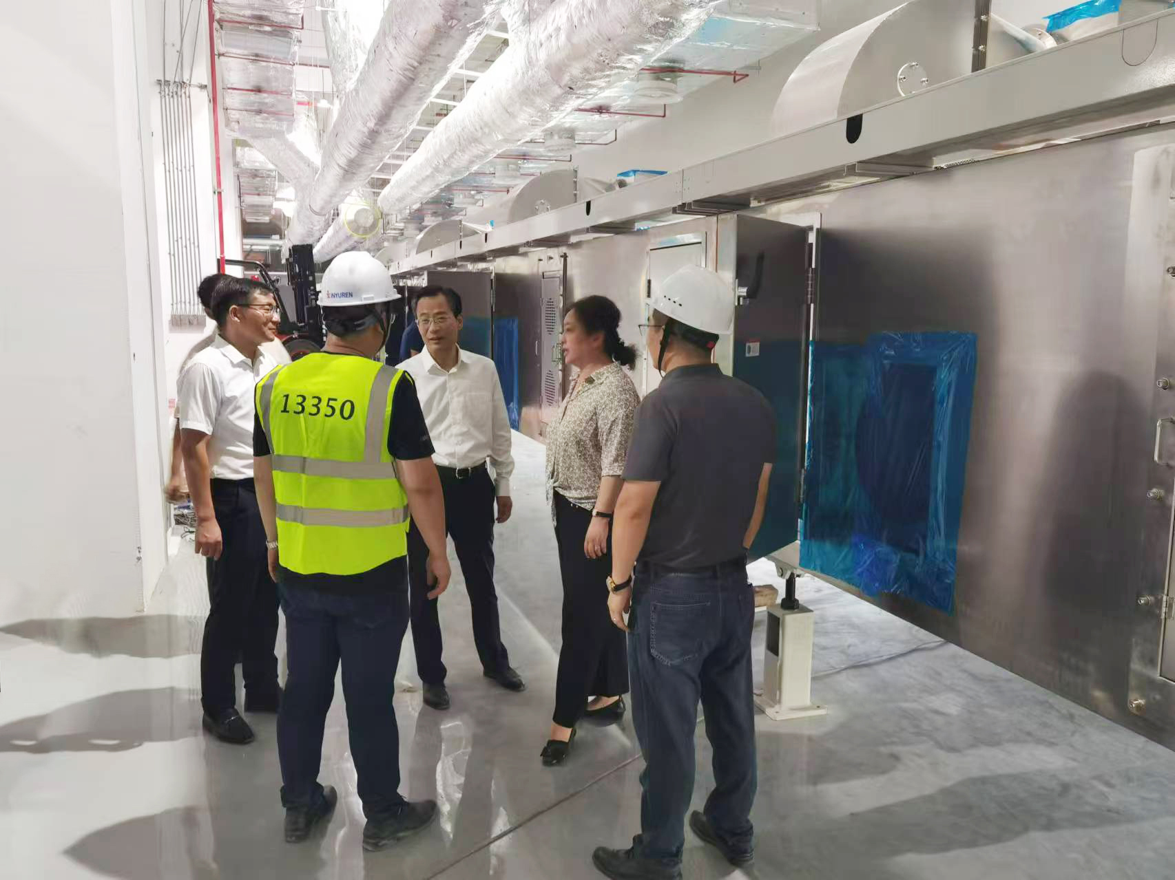 安徽省淮南市市长张志强一行领导莅临taptap点点体育 航天锂电项目调研指导